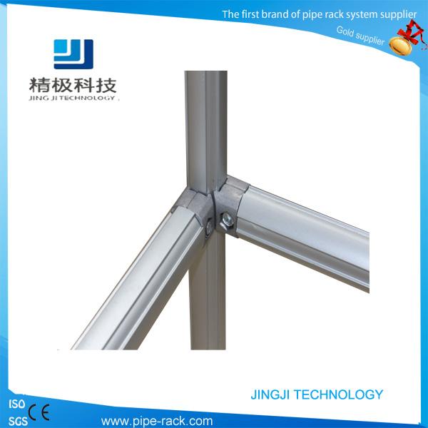 線棒連接件的結構是如何進行連接的？