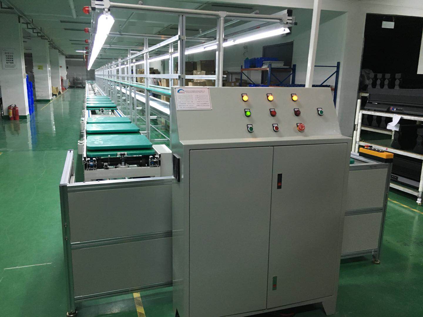 高效、靈活、可靠：滾筒輸送線助力智能智造